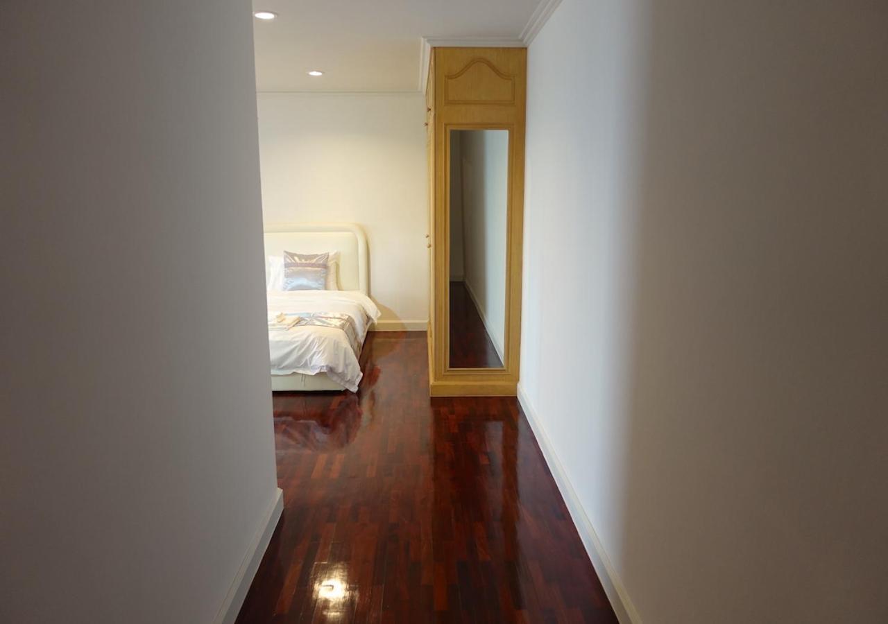 Spacious Seaview 3br Apartment:direct Access Apartment Pattaya