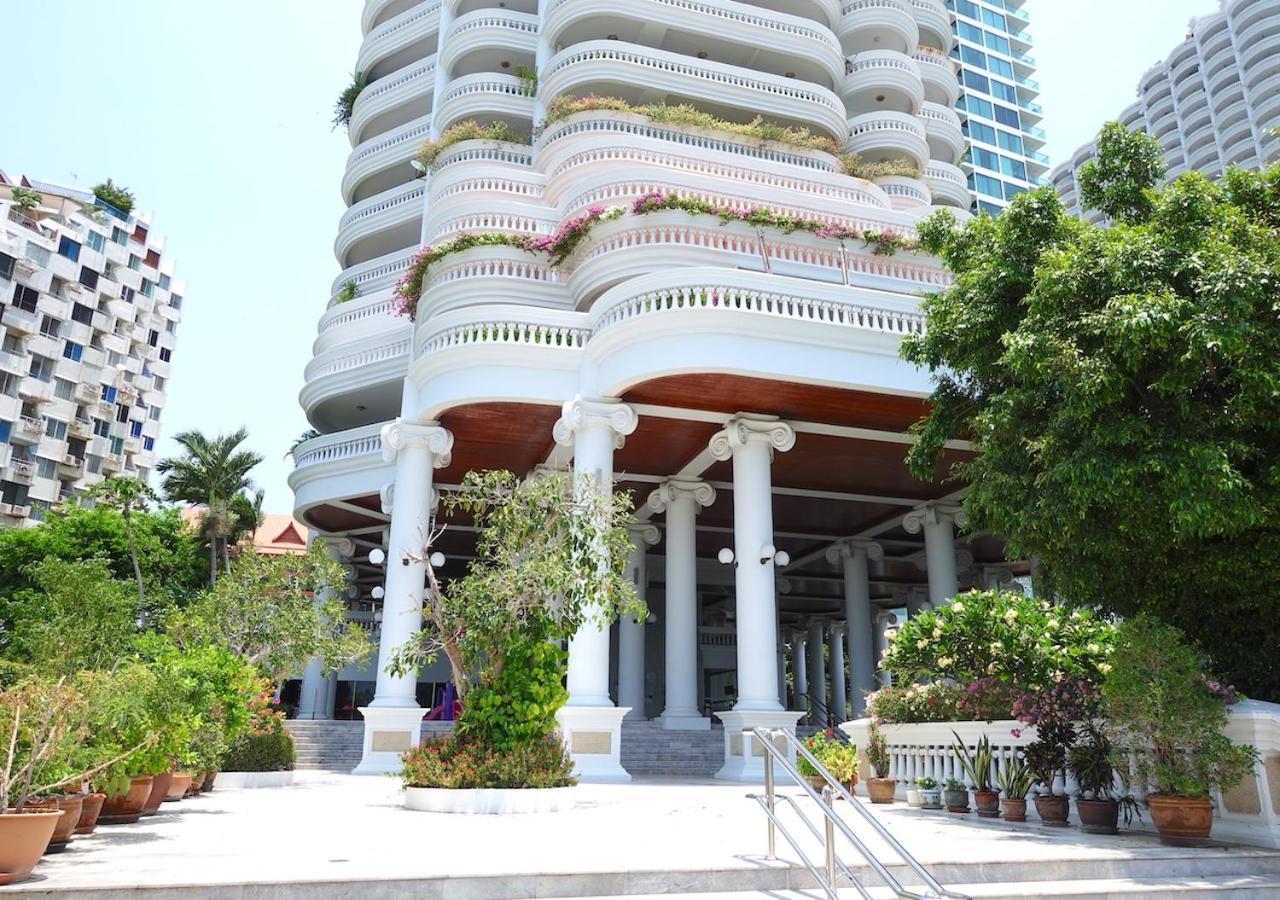 Spacious Seaview 3br Apartment:direct Access Pattaya