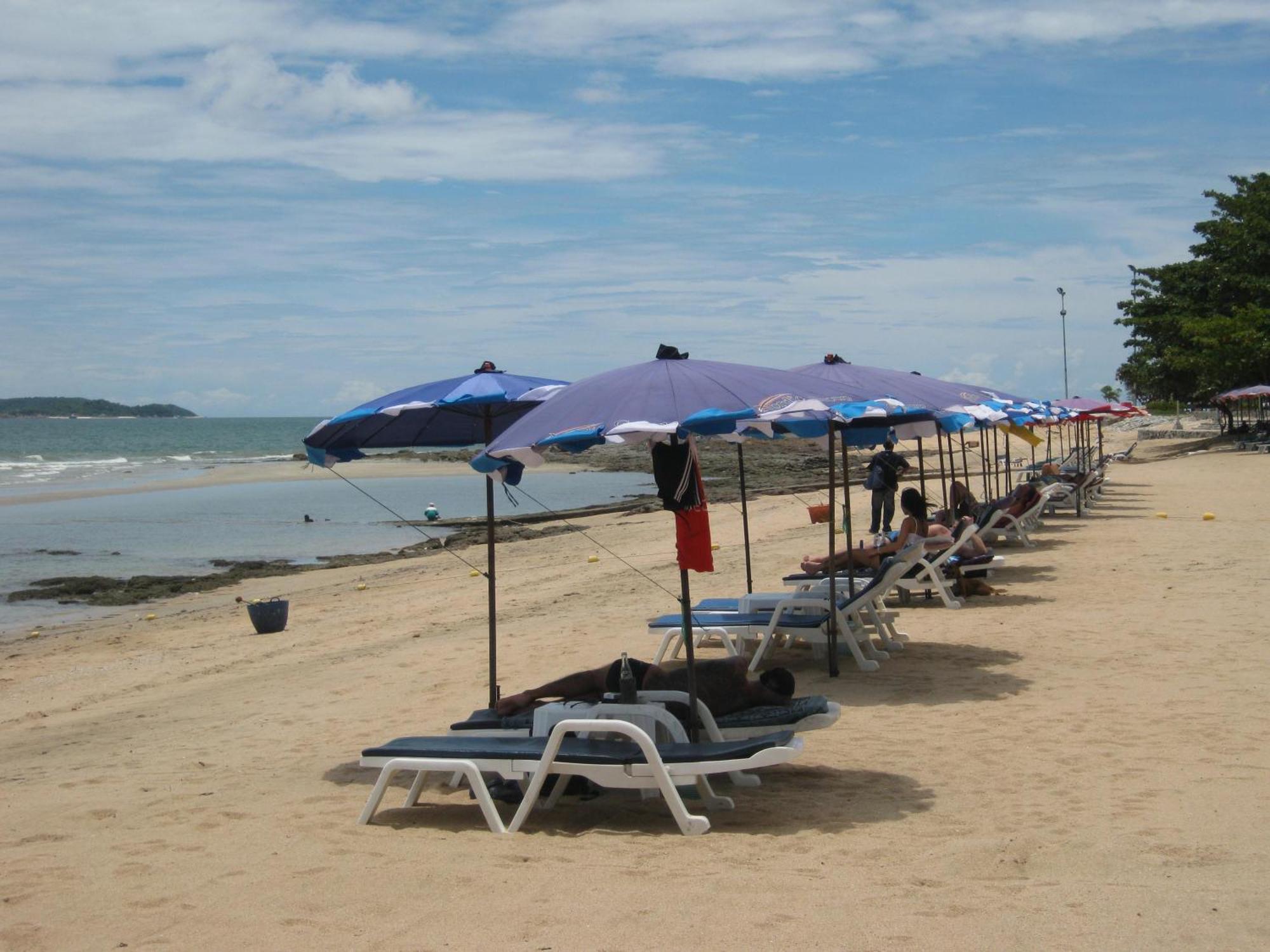 Baan Talay Hotel
