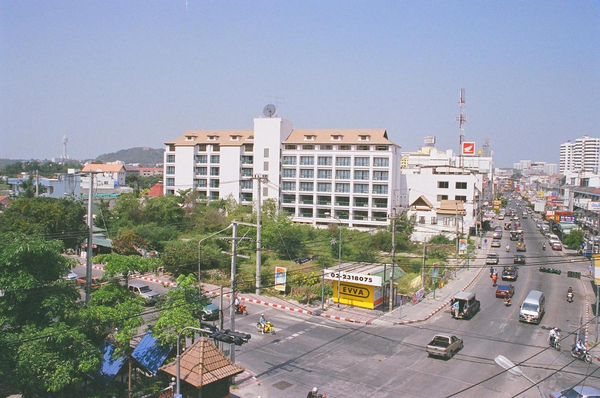 Diamond Place Hotel 3*