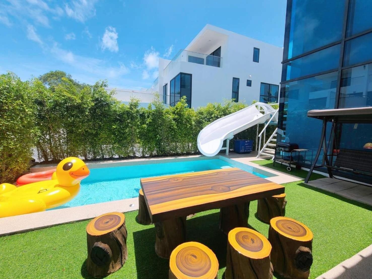 Apartment Plam Spring Pool 3 Bedroom *