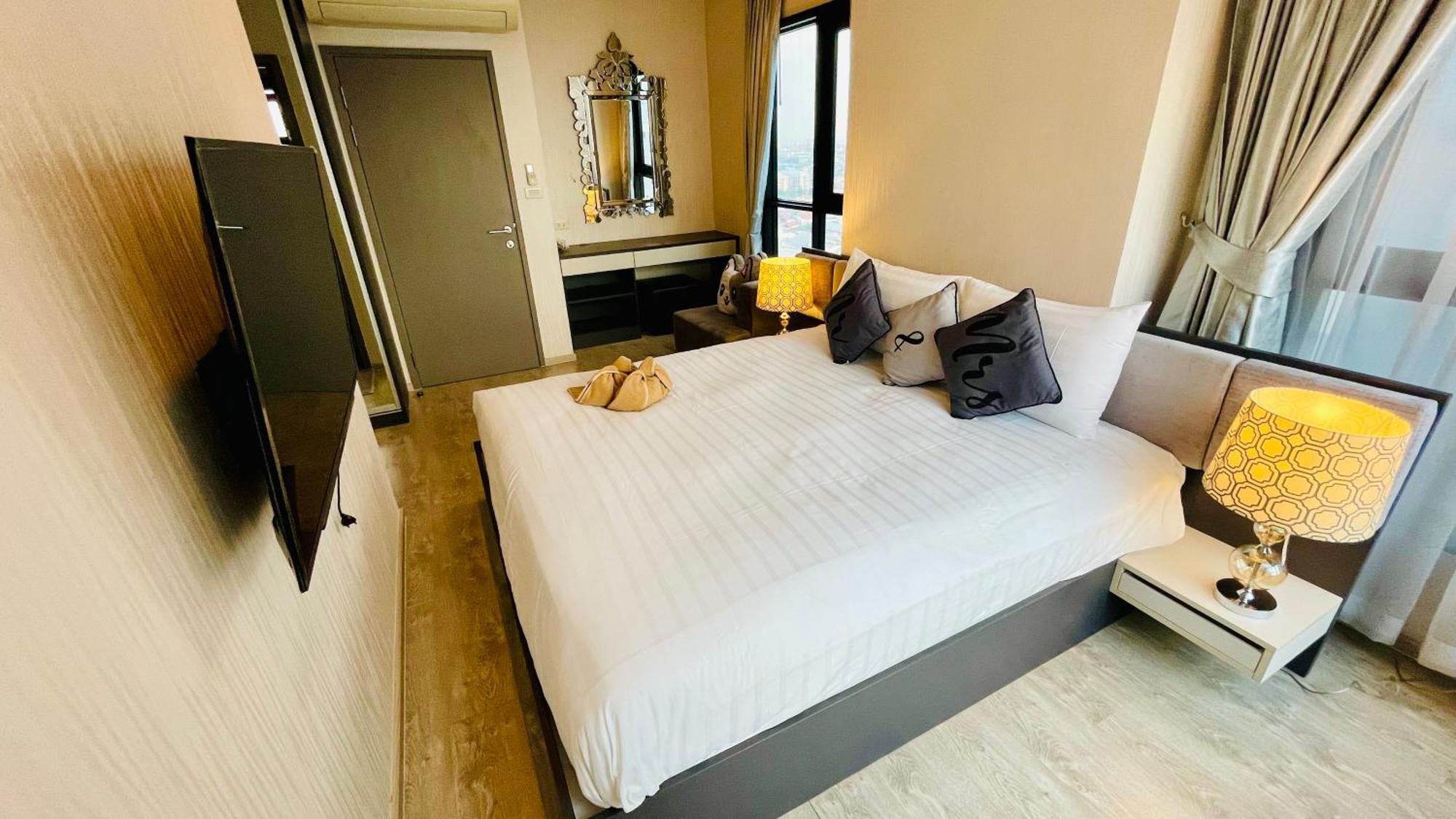 The Base 2 Bed 2 Bath By Pupu