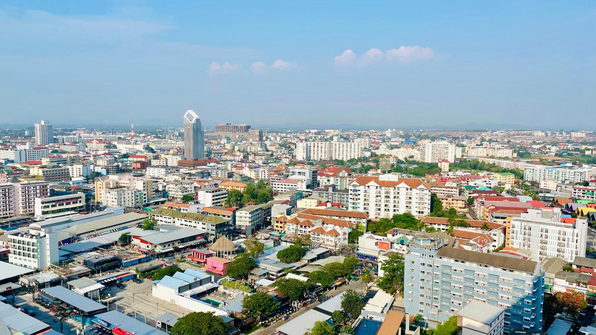 The Base 1098 By Numam * Pattaya