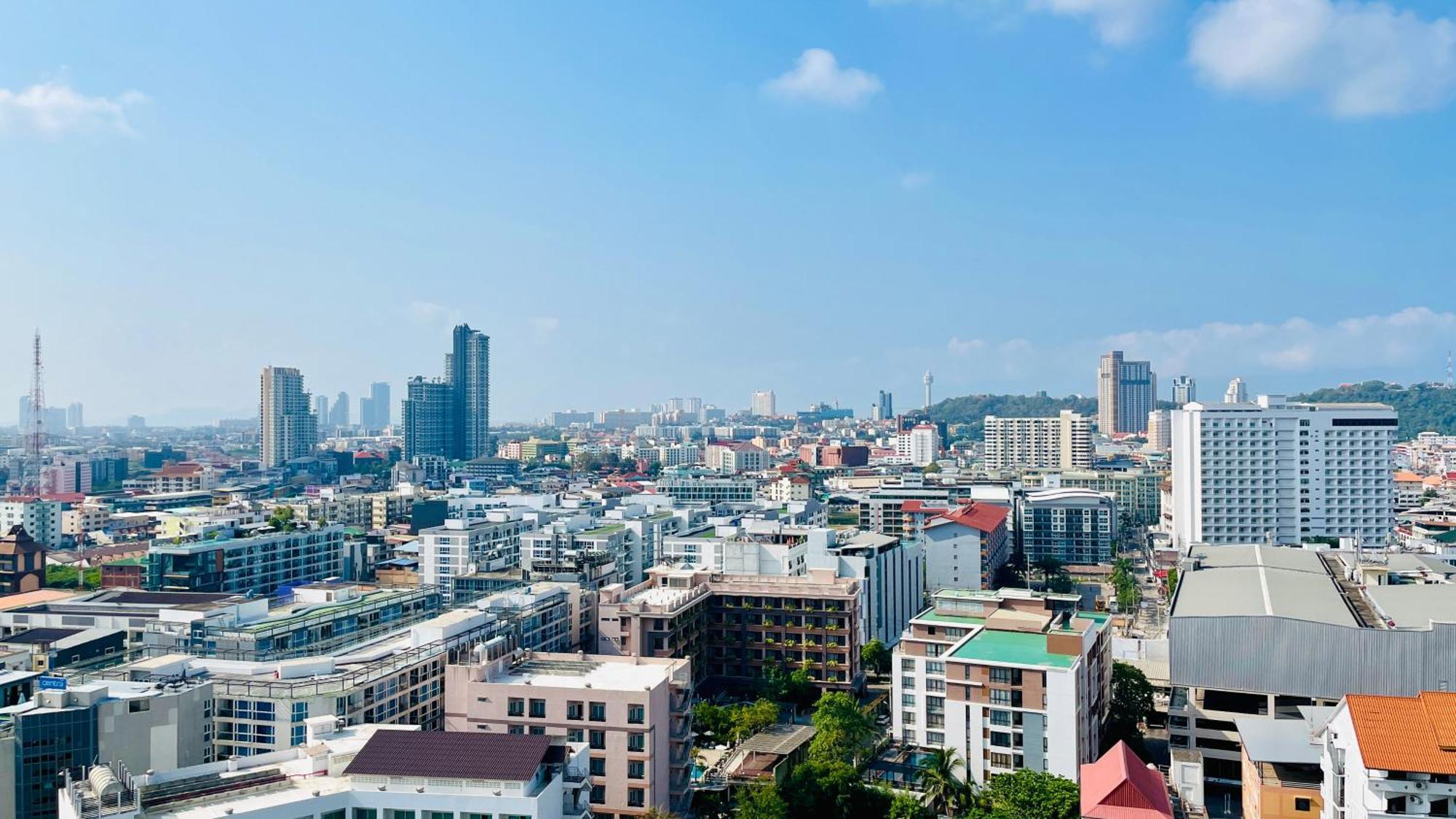 Apartment The Base 343 By Numam Pattaya