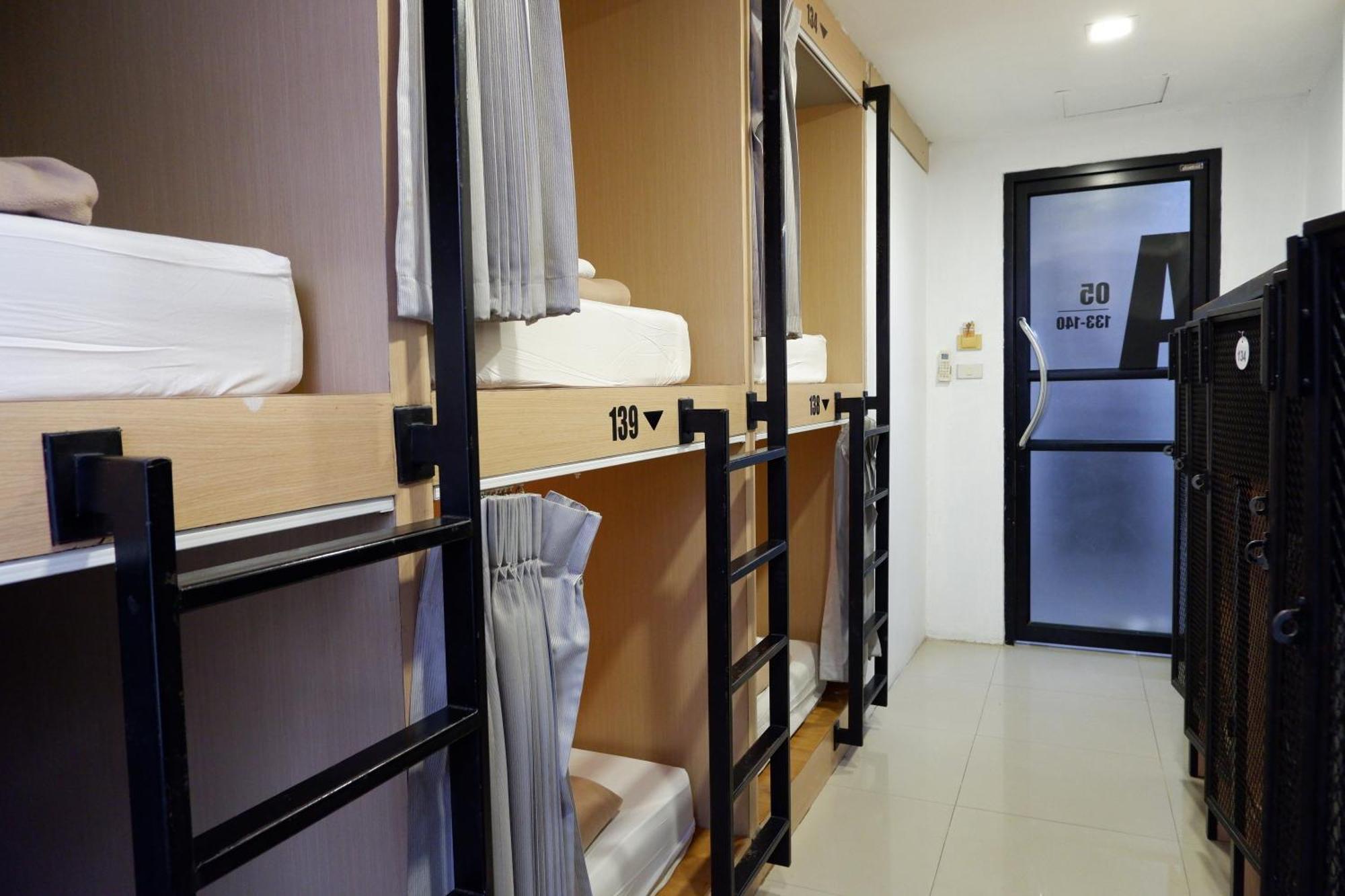 Hotel 18 Coins Budget 2*