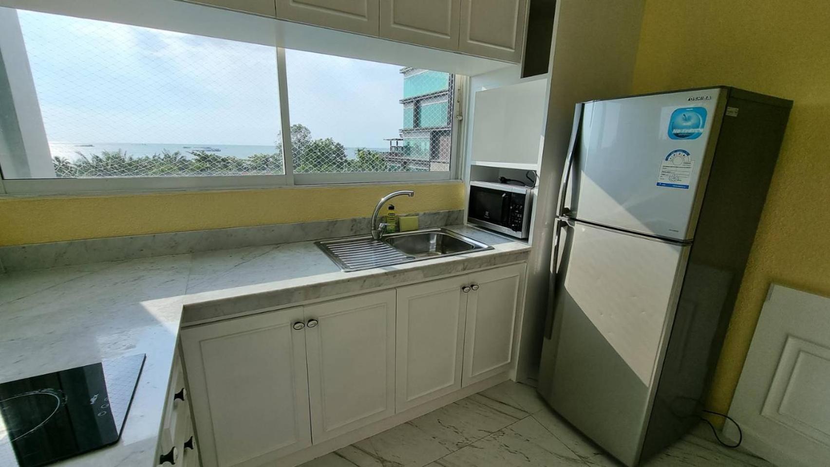 Apartment View Talay 6 By Cando *