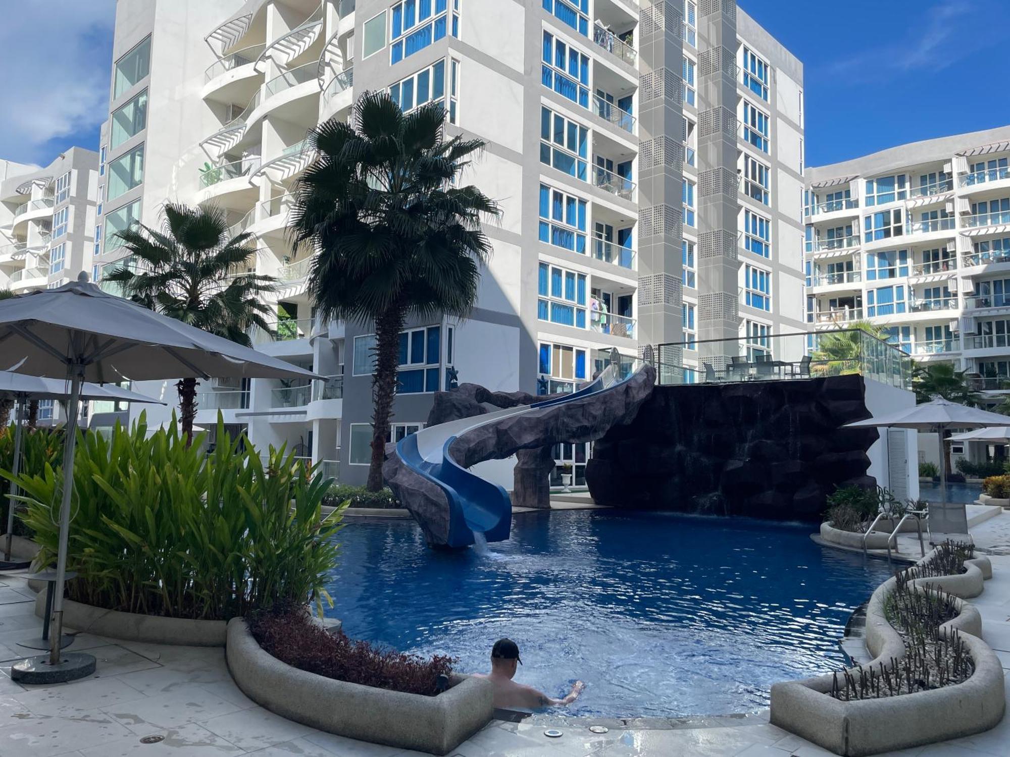 Apartment Grand Avenue芭提雅市中心水系公寓超大环绕泳池近海滩近夜市36平大空间