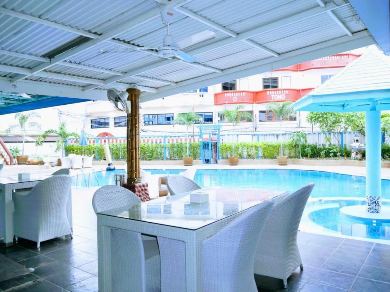 Marine Paradise Encore