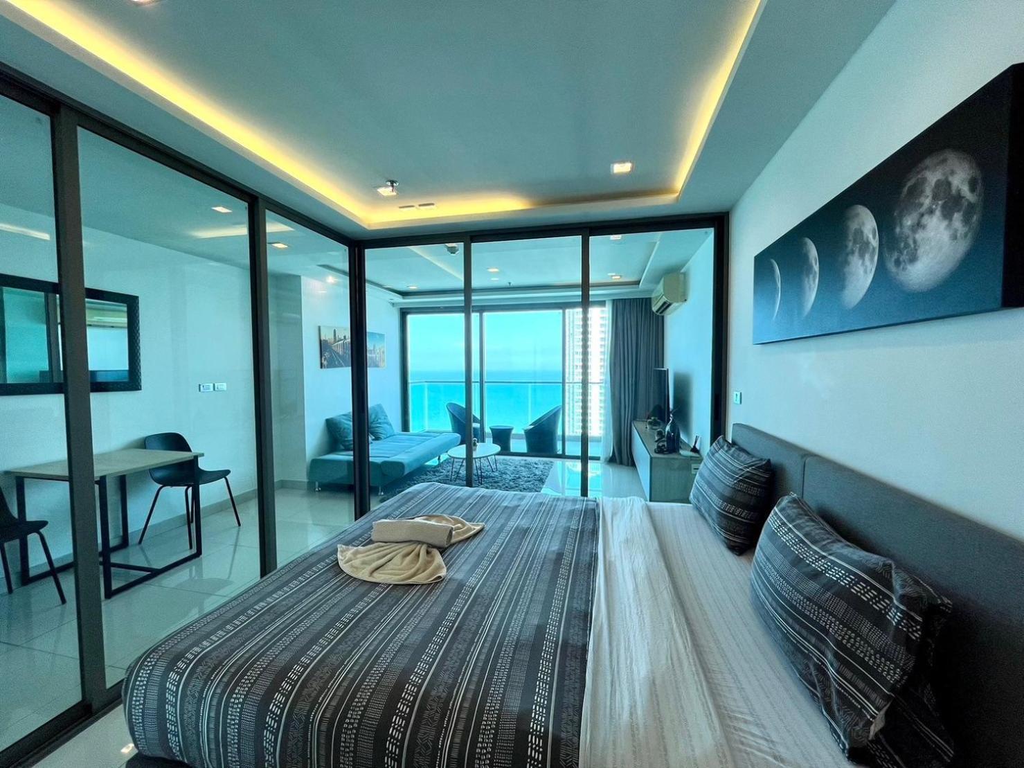 W Tower By Fantasea Apartment Pattaya