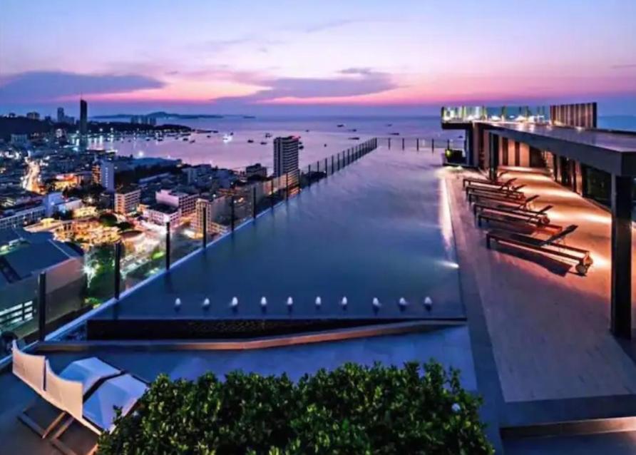 The Base Quiet With Infinity Pool & Free Netflix * Pattaya
