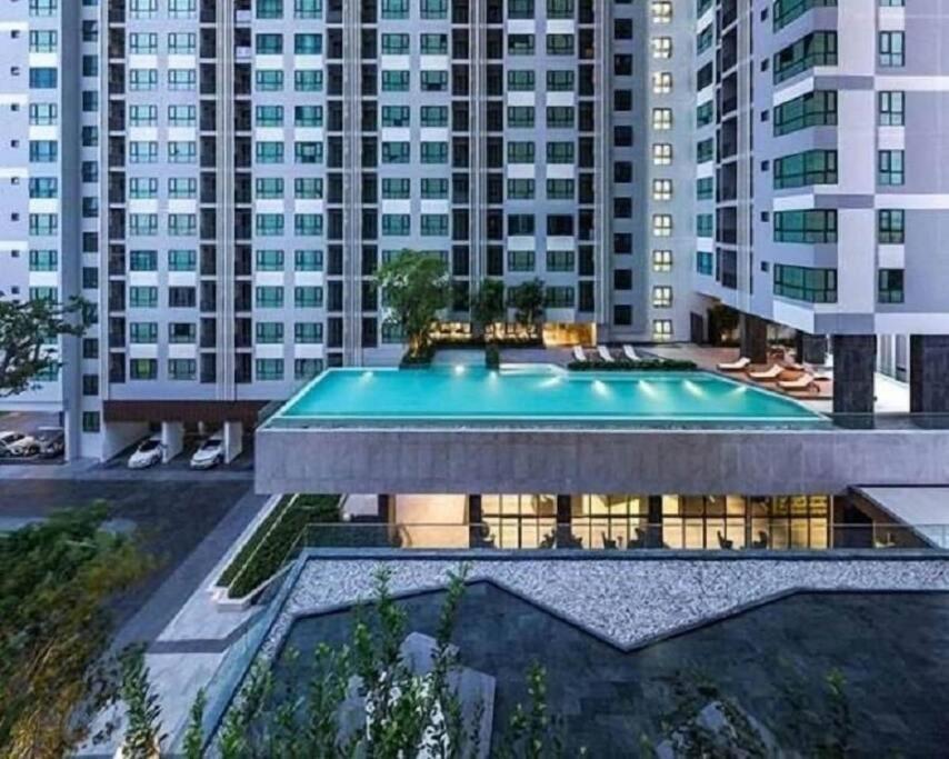Bright Modern 1 Bedroom Chic Design * Pattaya