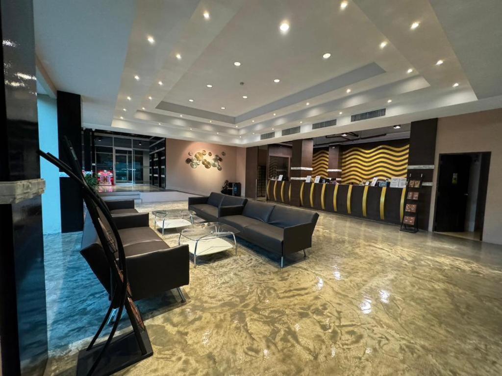 Crown Hotel