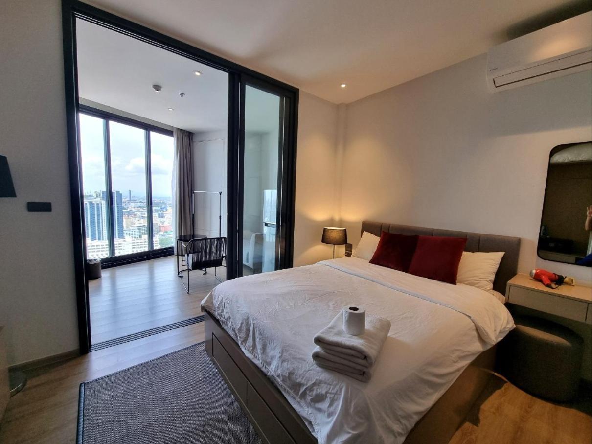 Edge Near Walking Street Apartment Pattaya