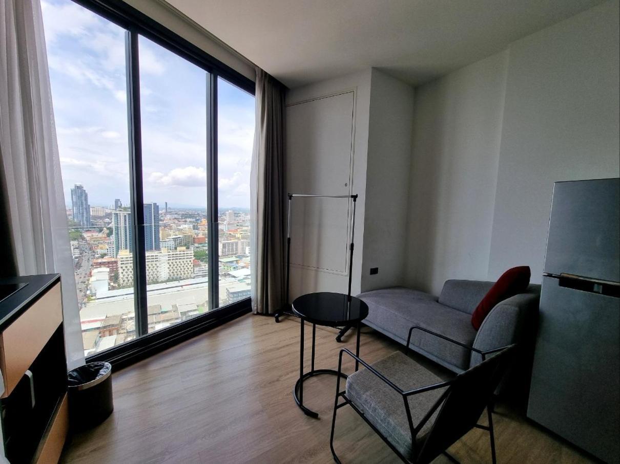 Edge Near Walking Street Apartment Pattaya