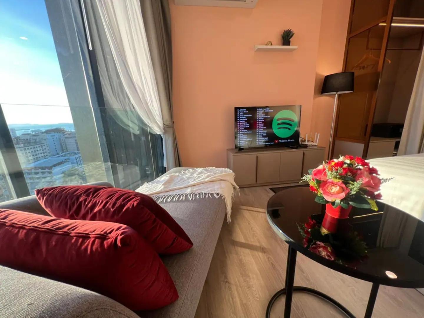 Downtown Chic Rooftop Pool #es20612 Pattaya