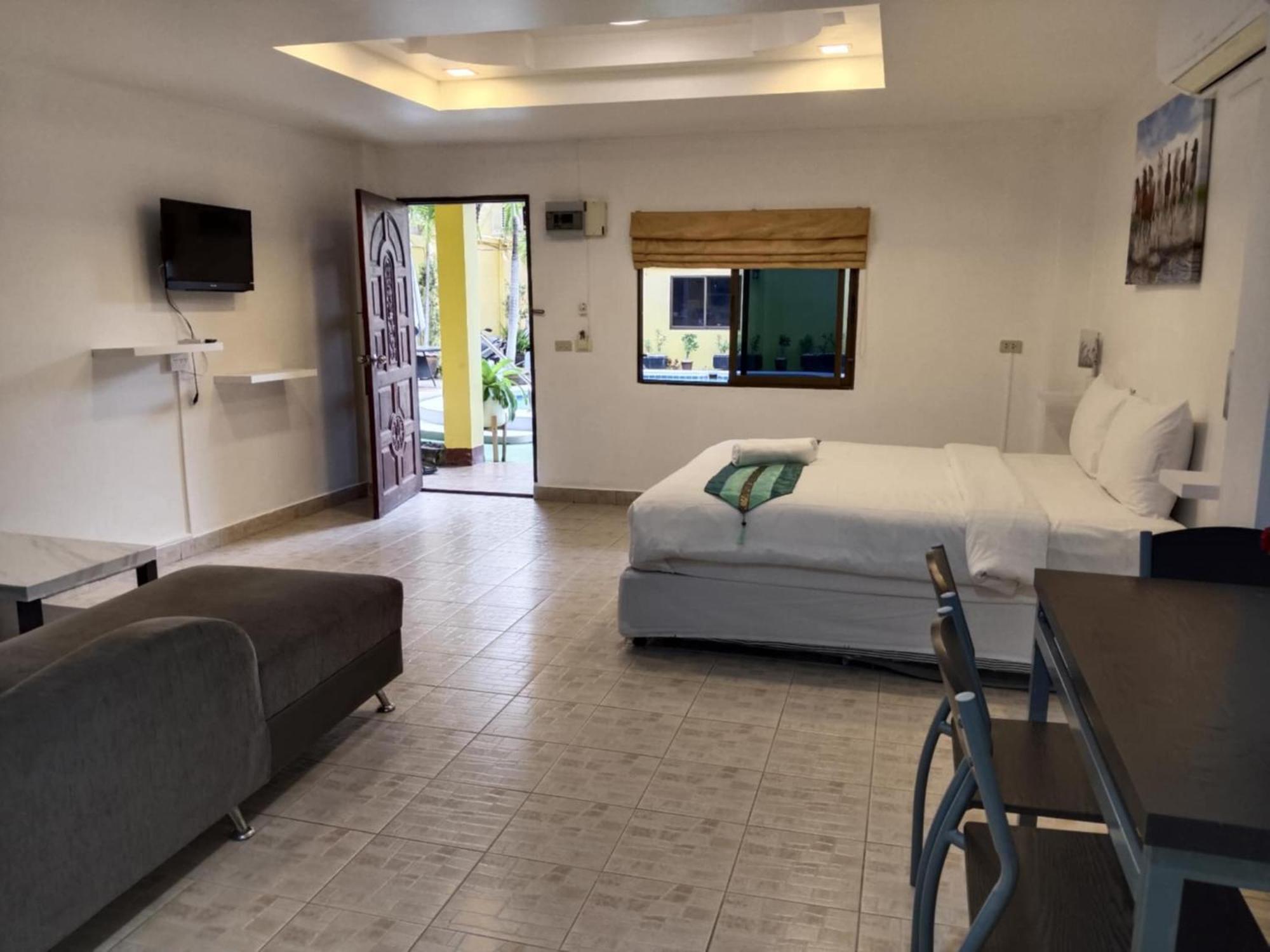 Guest house Phratamnak - 100 Mtr From The Beach *