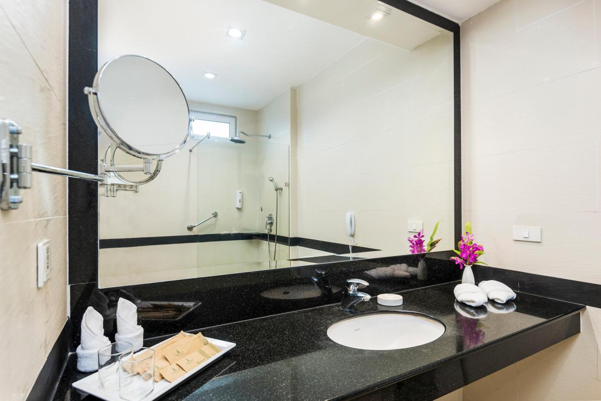 Thai Garden Hotel 4*