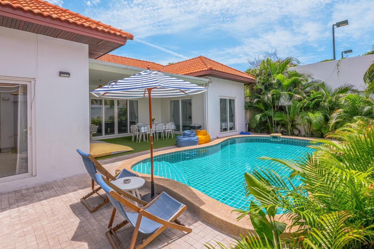 Majestic Pool 3 Bedrooms Private Beach Villa *