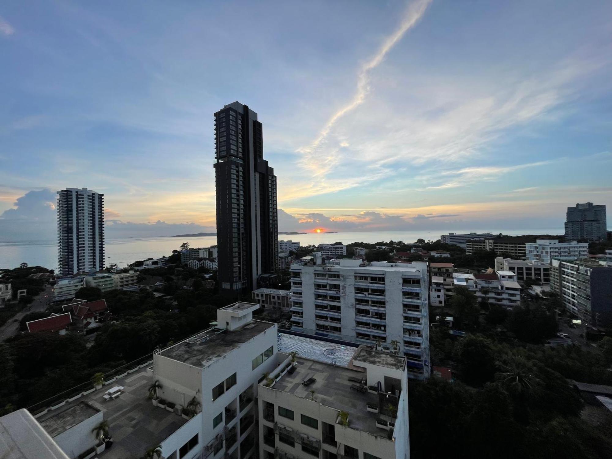 Furnished Near The Apartment *