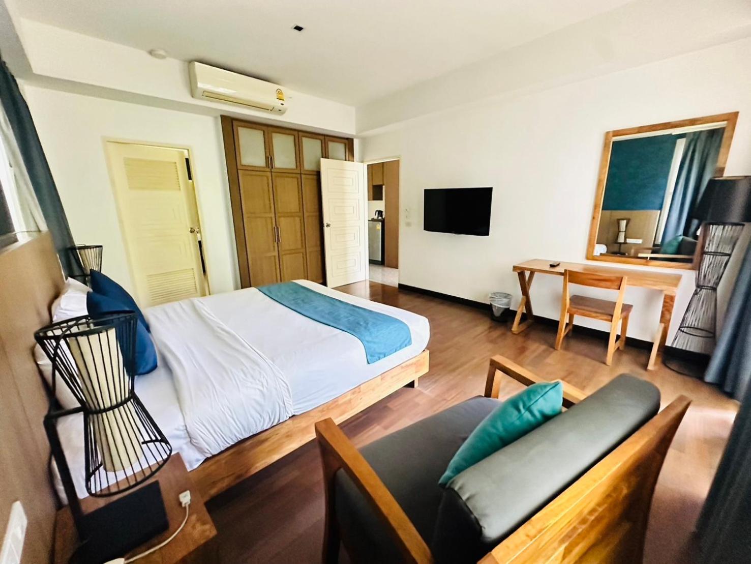 The Leela & 4* Pattaya