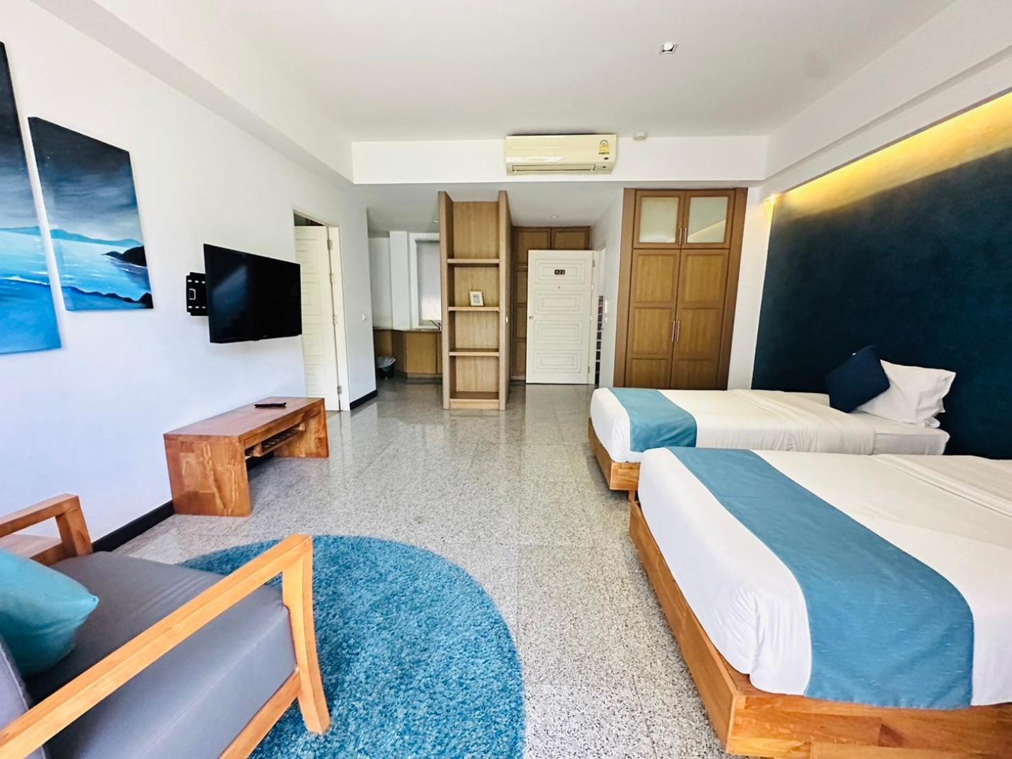 The Leela & 4* Pattaya