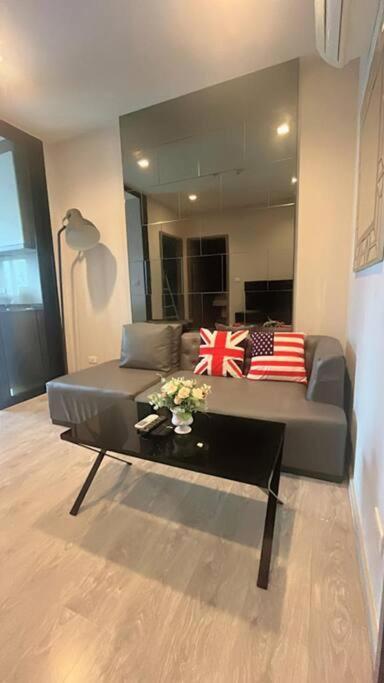 Apartment Sea View At Location, High Floor Luxury