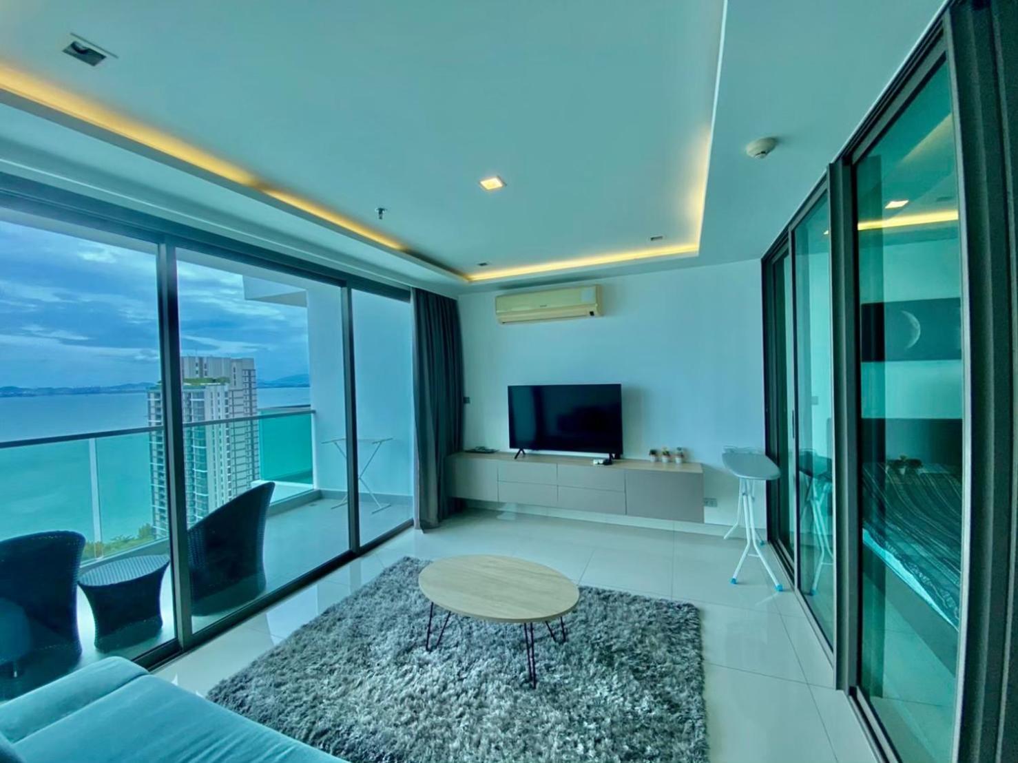 Apartment W Tower By Fantasea *