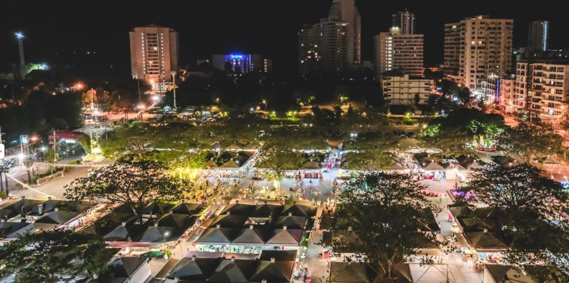 Apartment Furnished Near The *