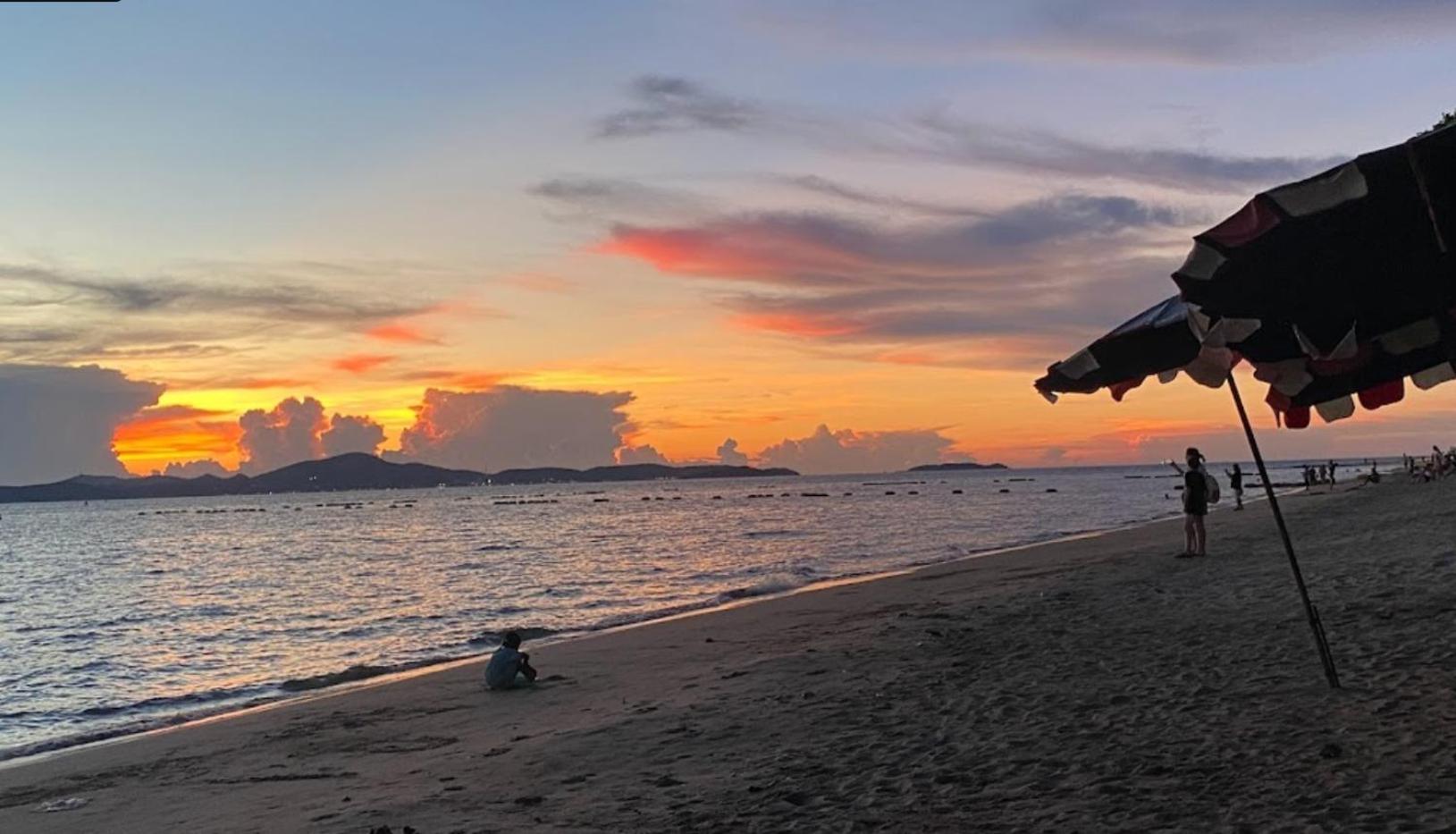 Furnished Near The Apartment Pattaya