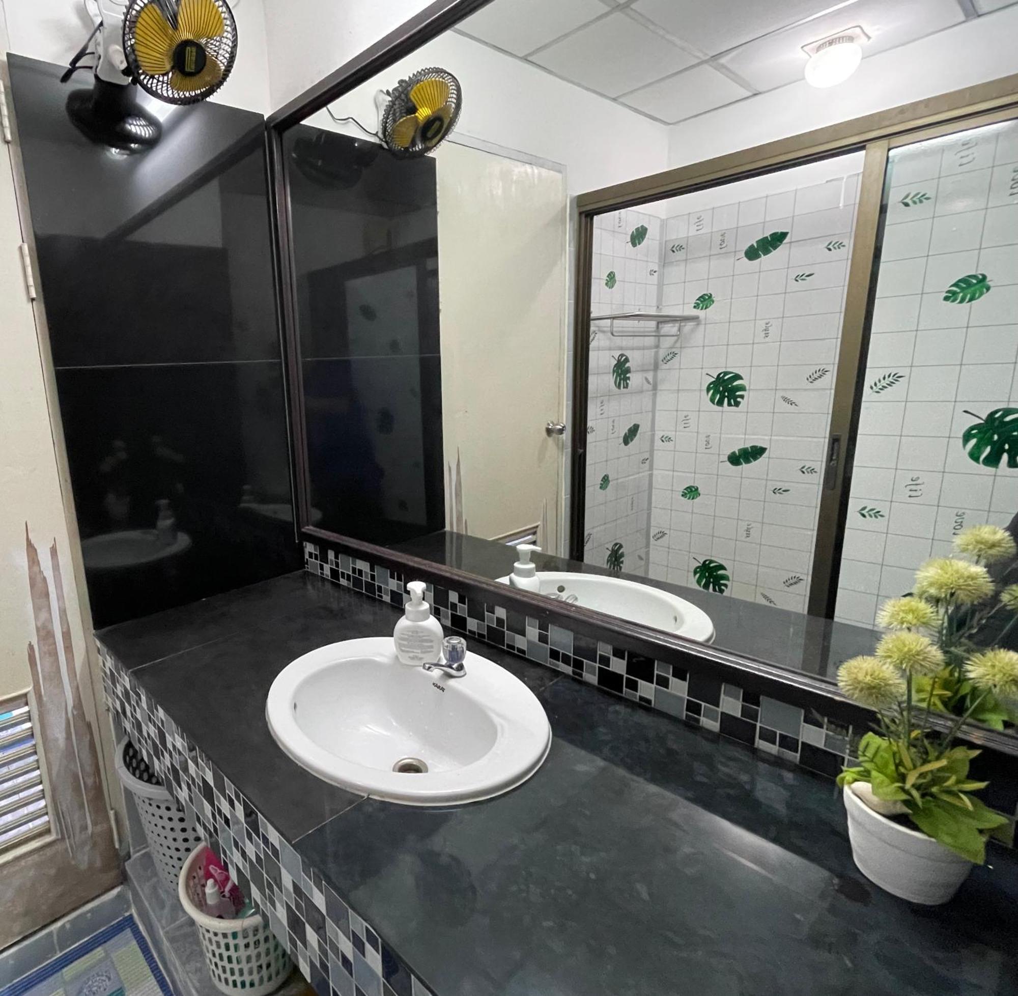 Furnished Near The Apartment Pattaya