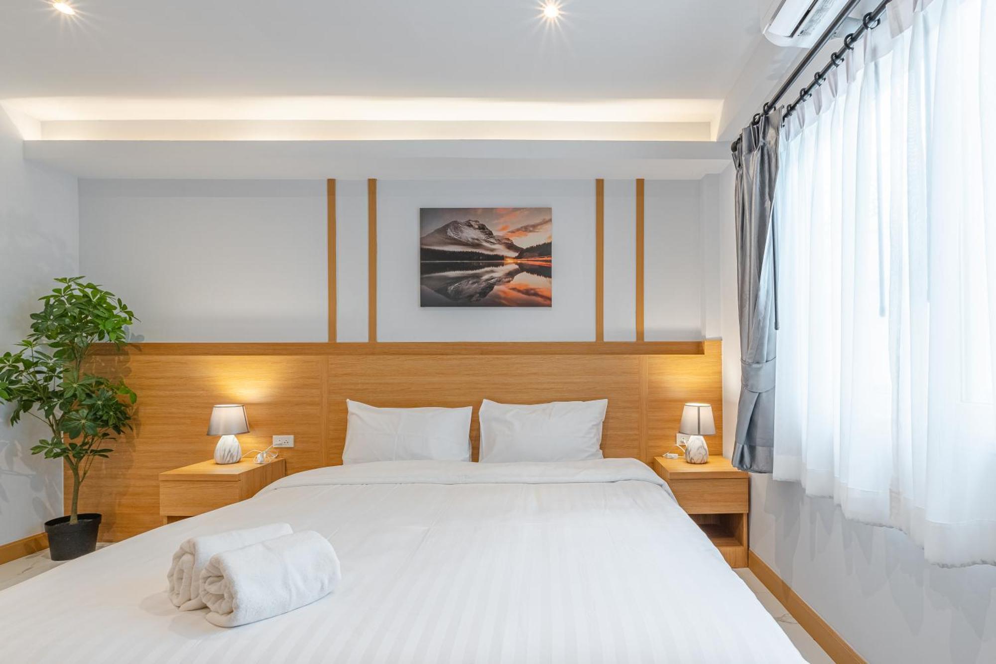市中心豪华4卧5卫泳池别墅 Villa Pattaya