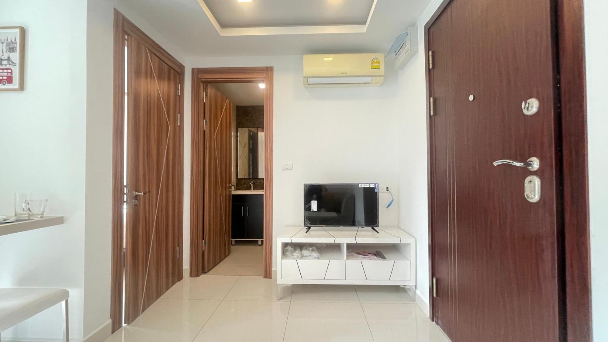 Apartment Arcadia Beach Condominium Pattaya