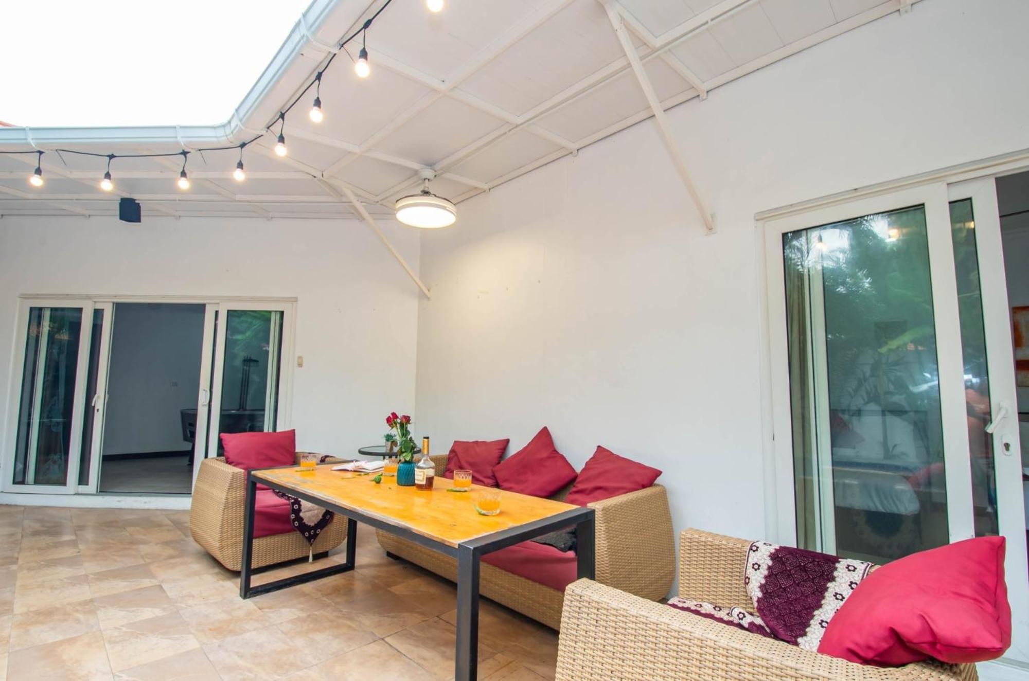 Private Pool 3b Snooker Karaoke 200m * Pattaya