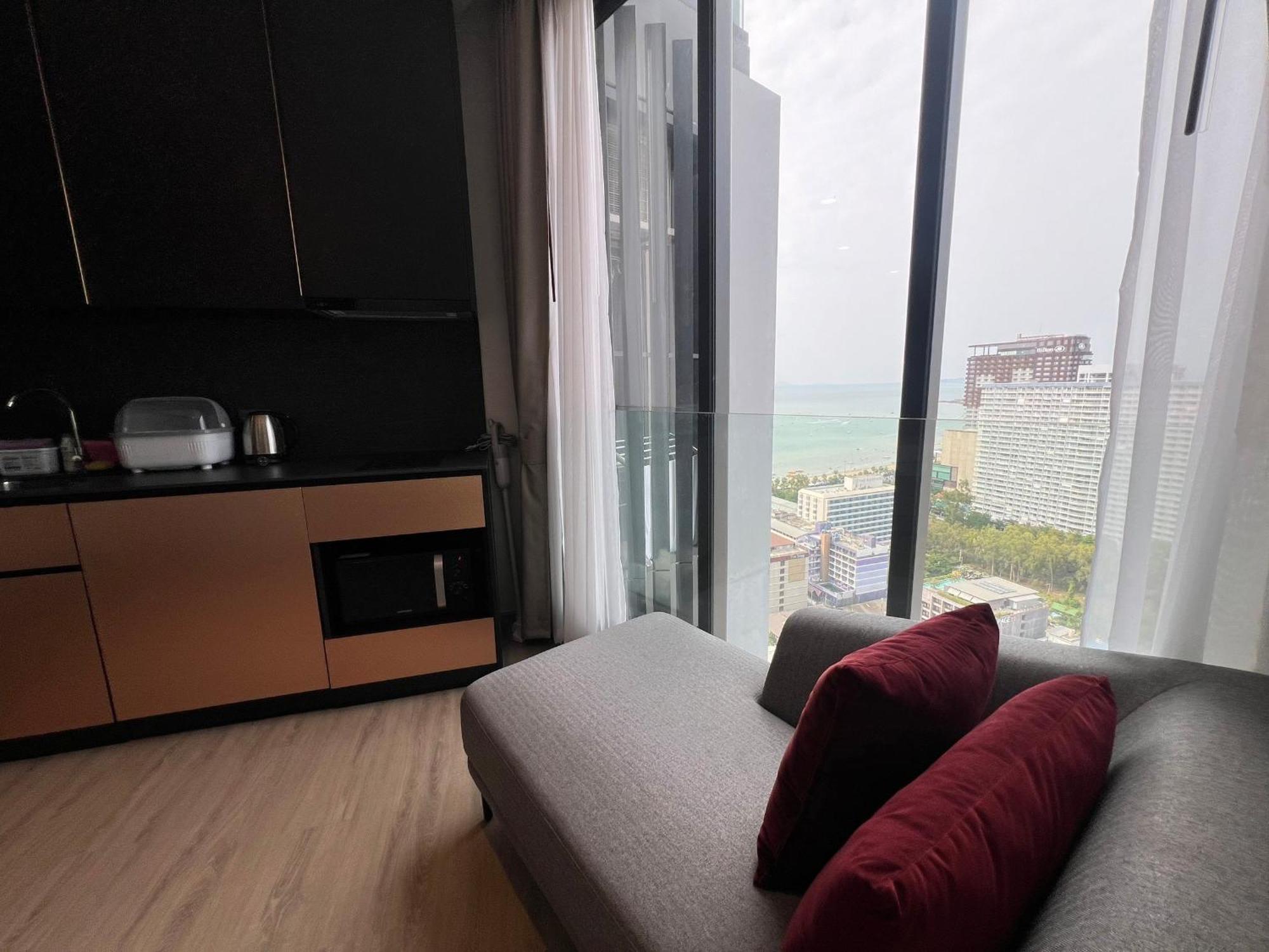 Edge By Mickey Aparthotel