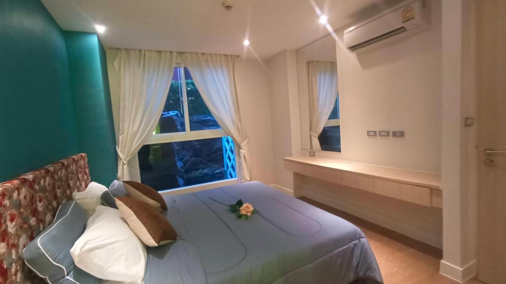 The Grand Caribbean Pool Access *