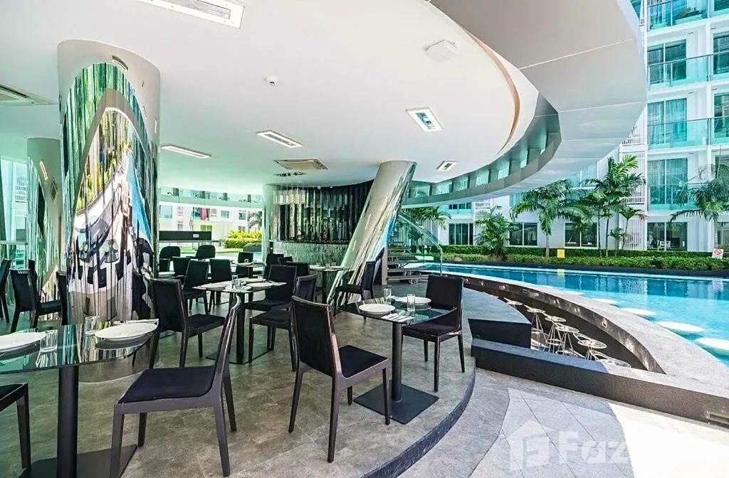Apartment Center *