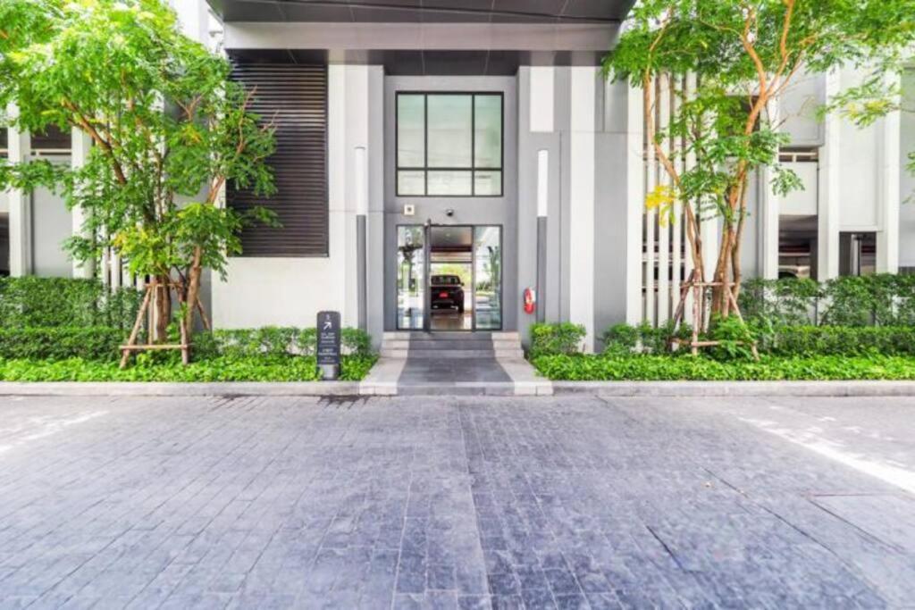 Kaws Theme Modern Cozy 1br 2 Min Walk To Apartamento *