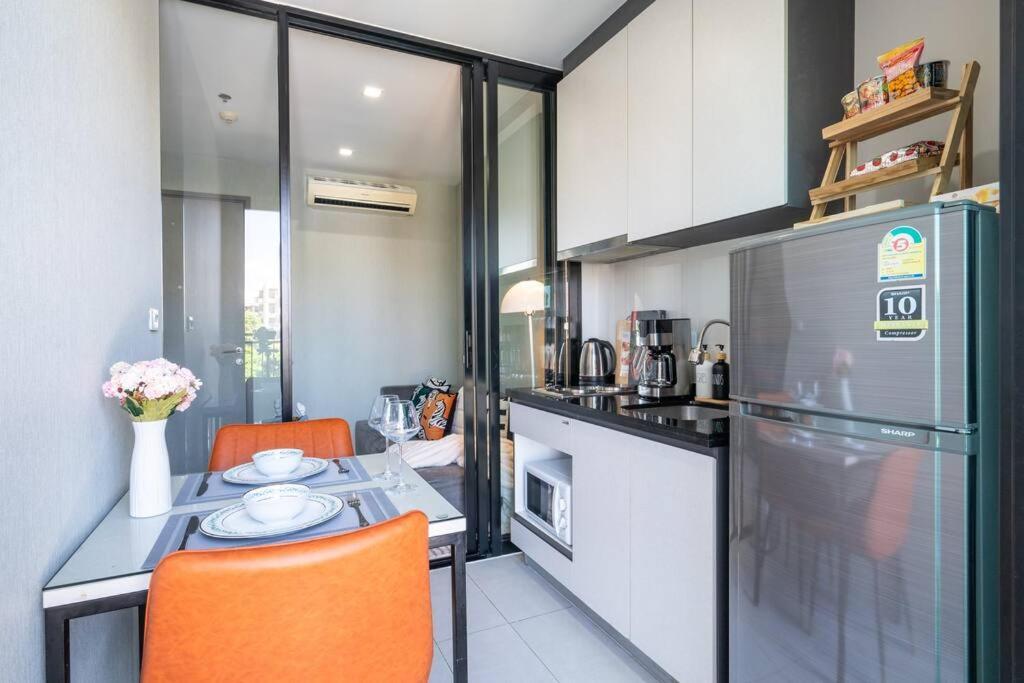 Apartamento Kaws Theme Modern Cozy 1br 2 Min Walk To *