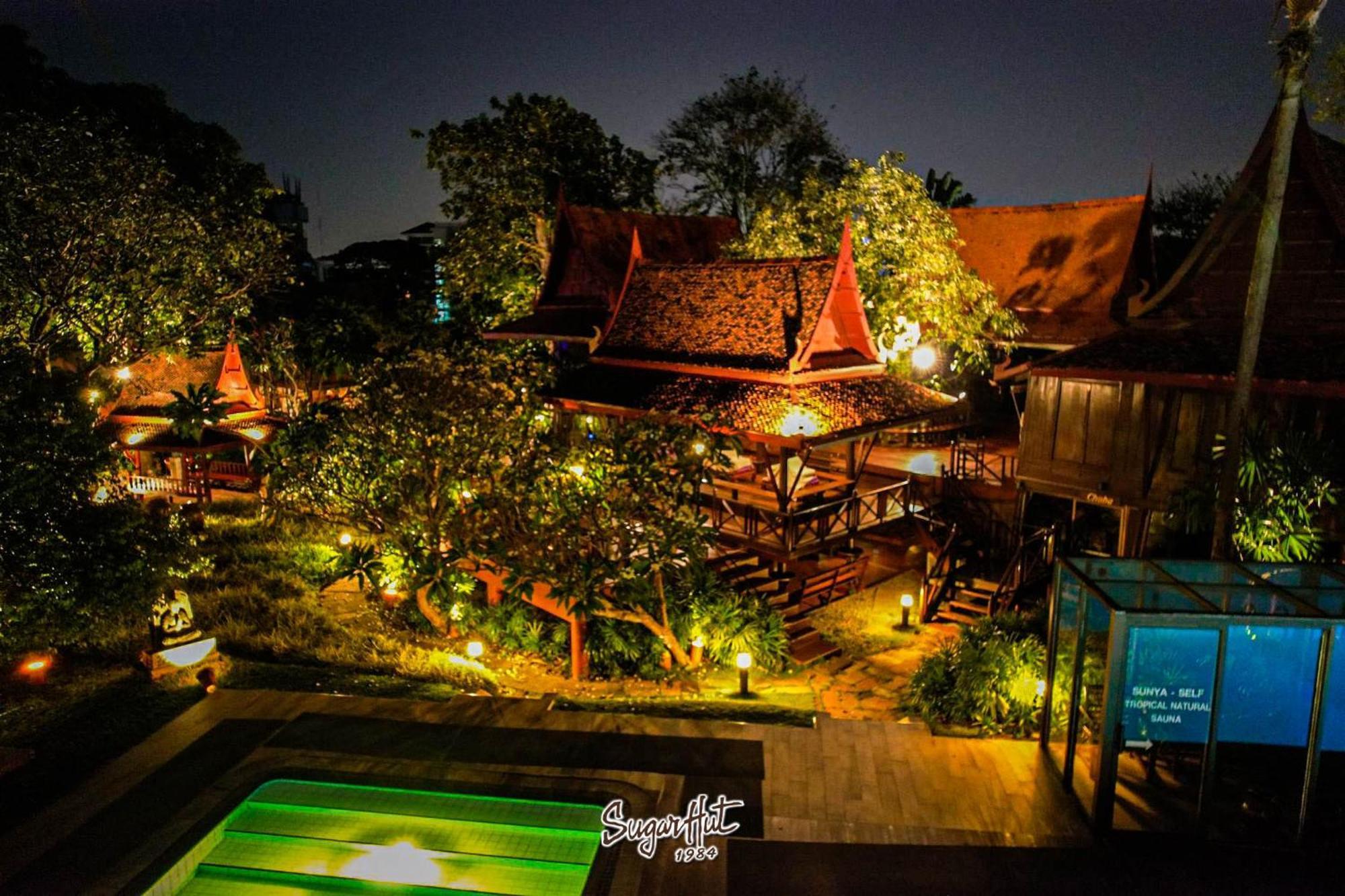 Sugar Hut & Restaurant Resort Pattaya