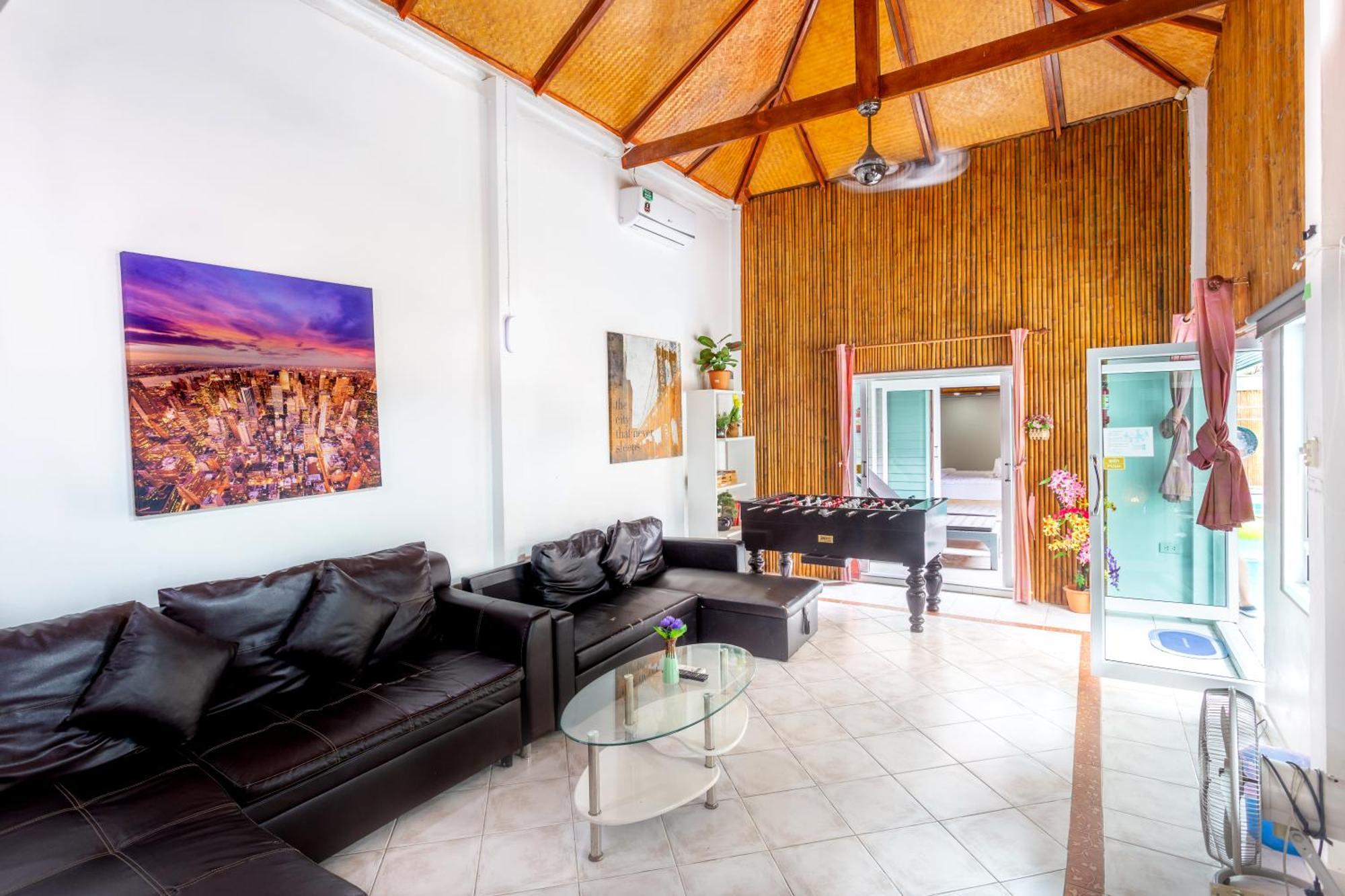 Romantic Pool - 6 Bedroom - Private Pool & Absolute Privacy - Perfect For Groups Pattaya