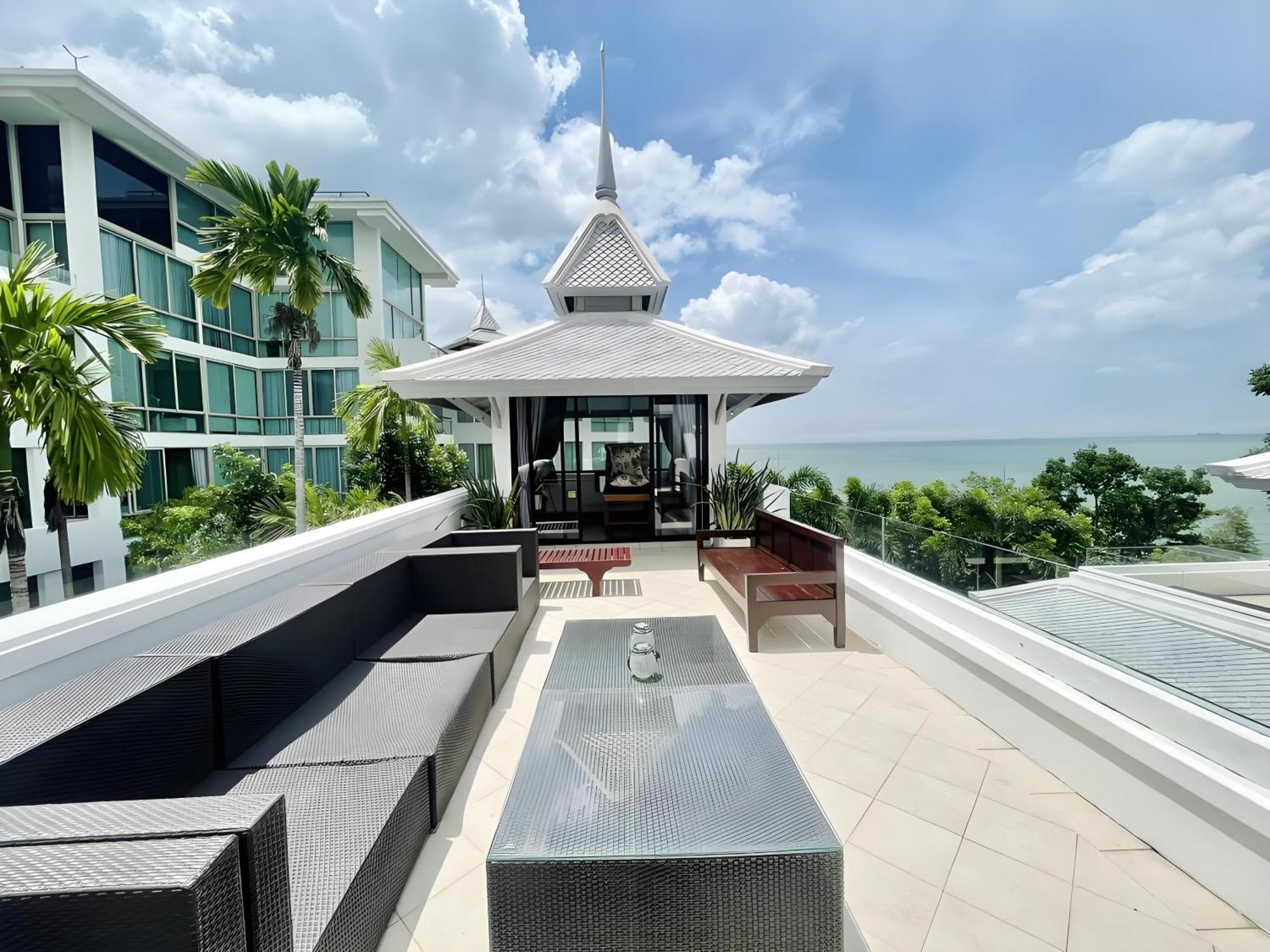 七星爱旅湾 私人海滩四卧别墅 Pattaya