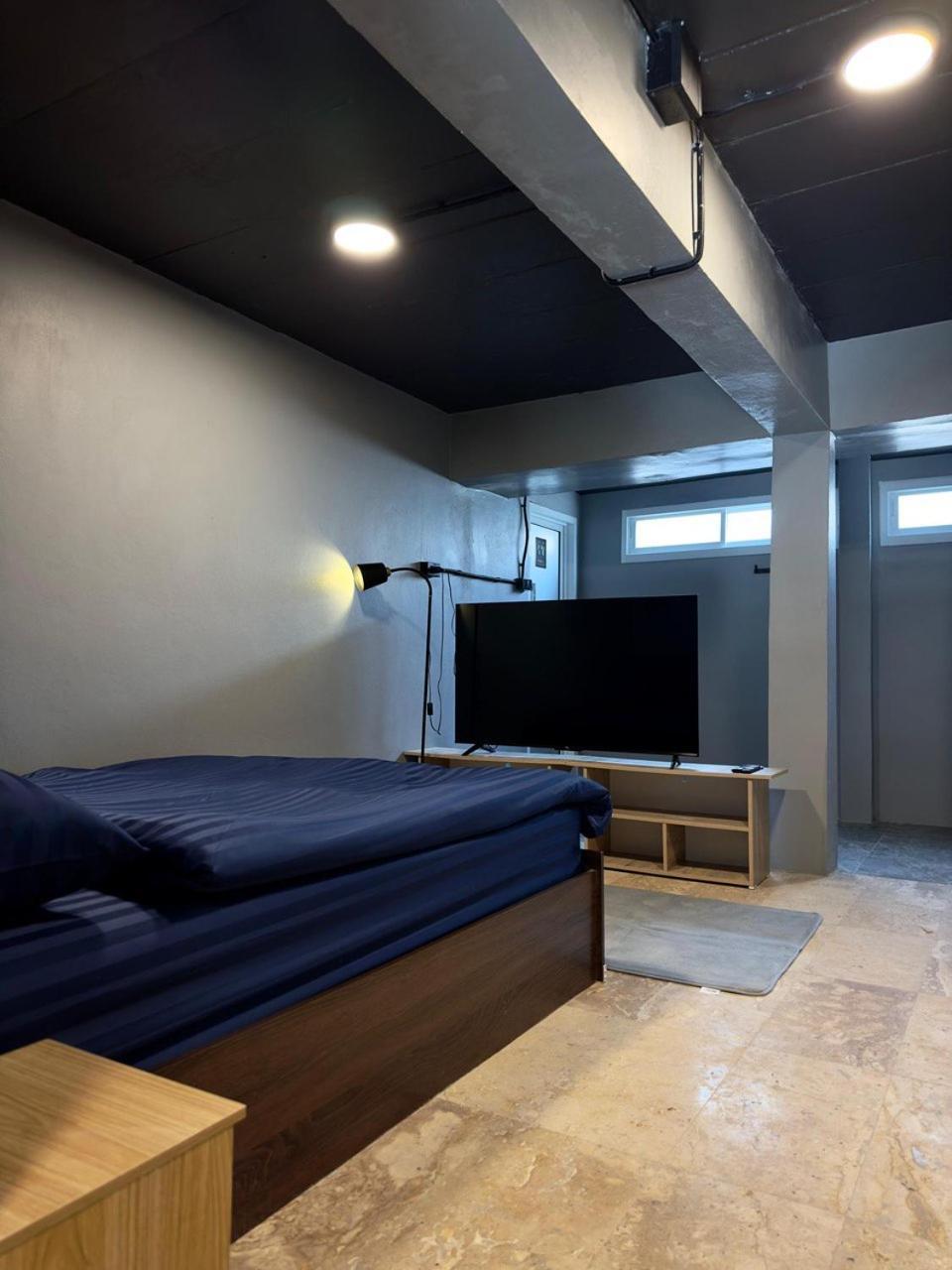 Tukkom Friends Station & Cafe Hostel Pattaya