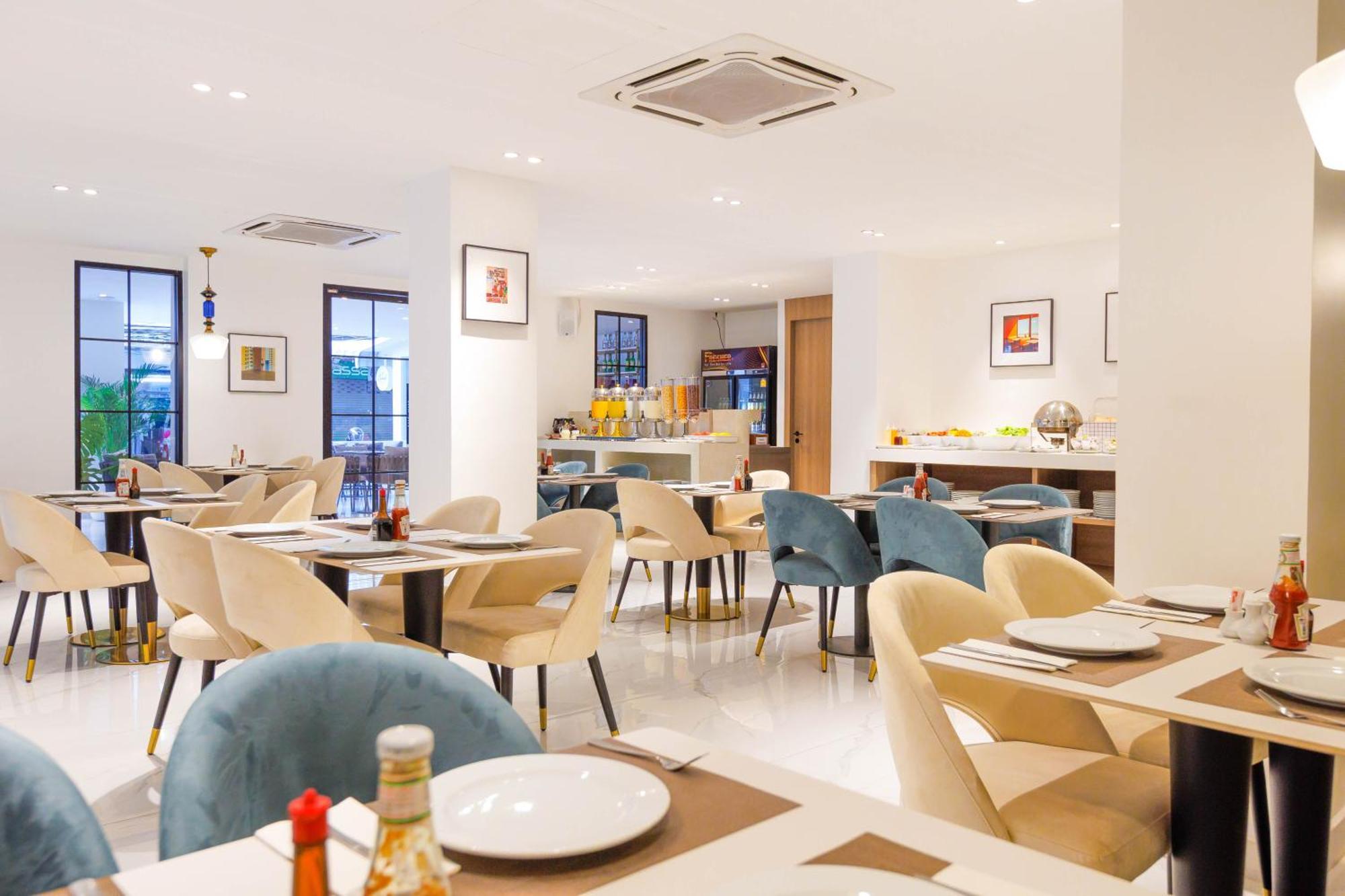 The One Cozy Living Hotel 4*
