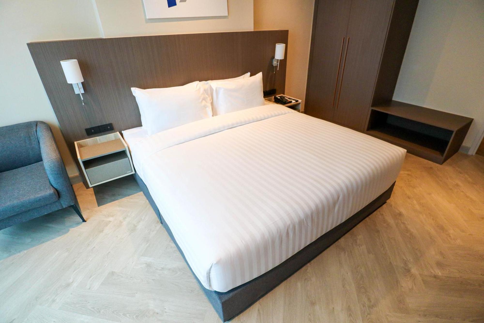 The One Cozy Living Hotel 4*