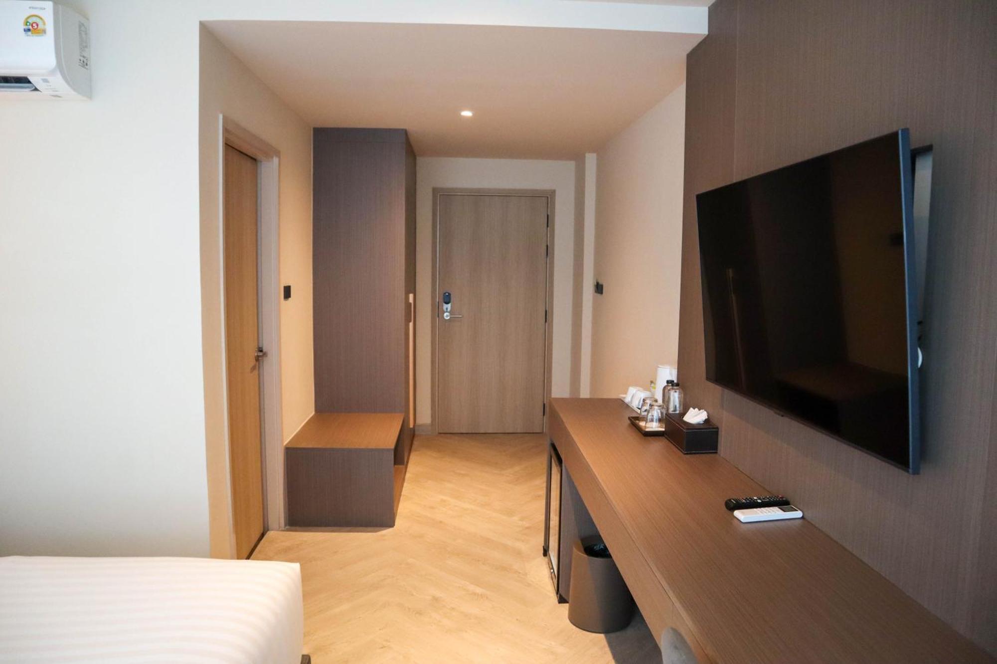 The One Cozy Living Hotel