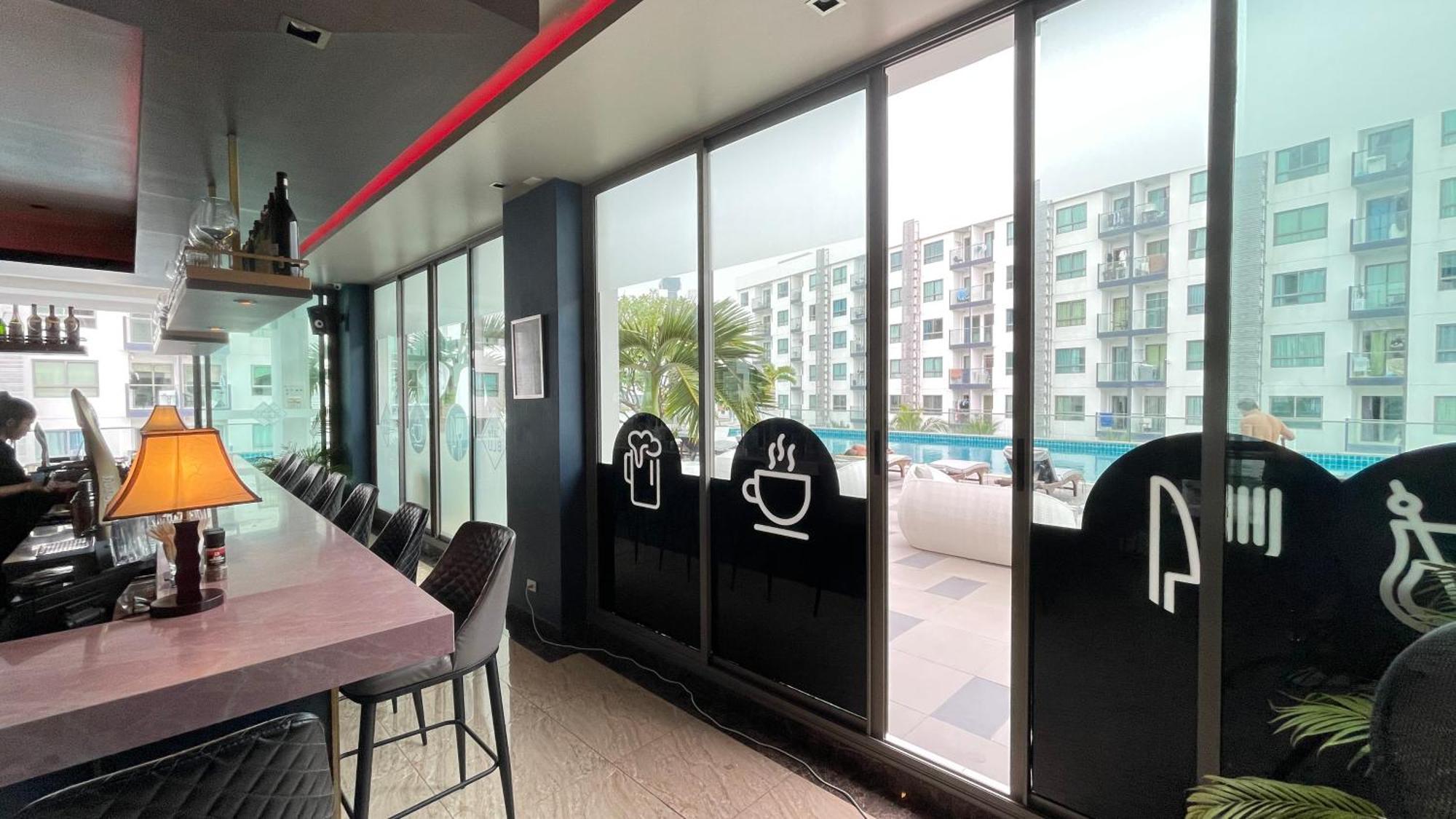 Arcadia Beach Condominium Apartment Pattaya