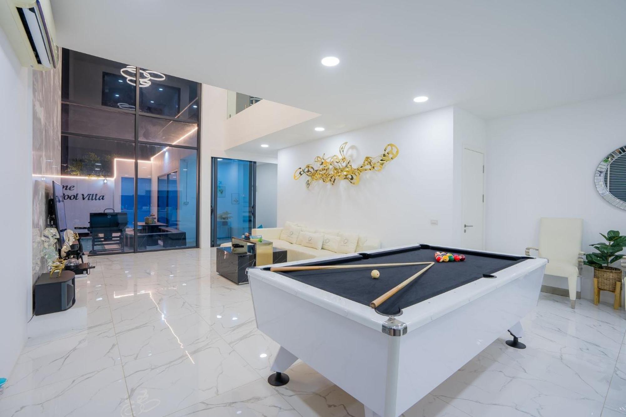 Funny Time Pool