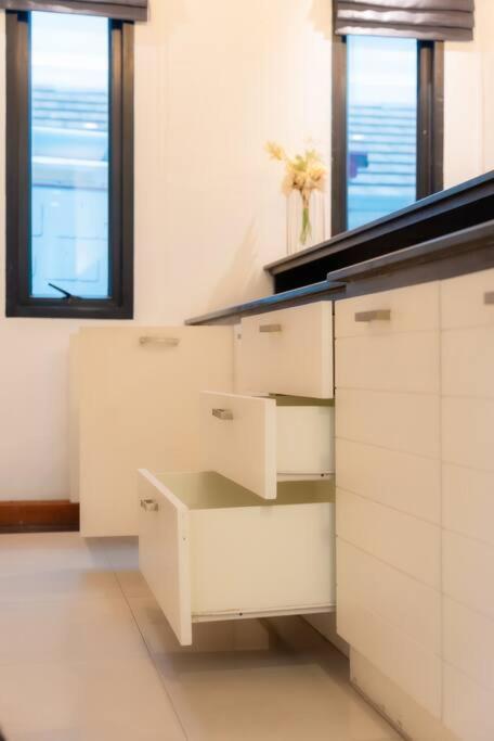 Villa Thai 23 3br Near Hollywood Pattaya