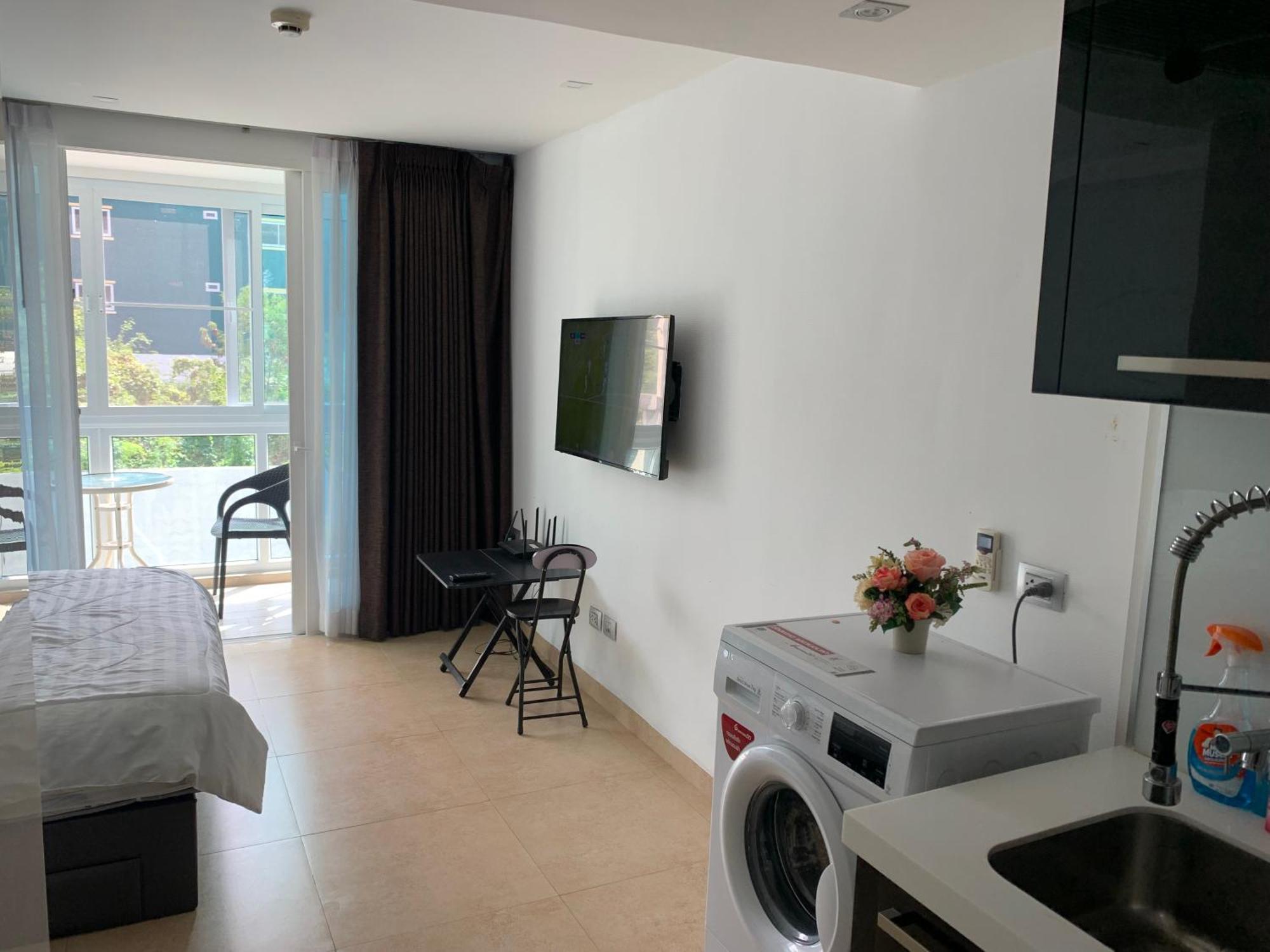 Centara Apartment *