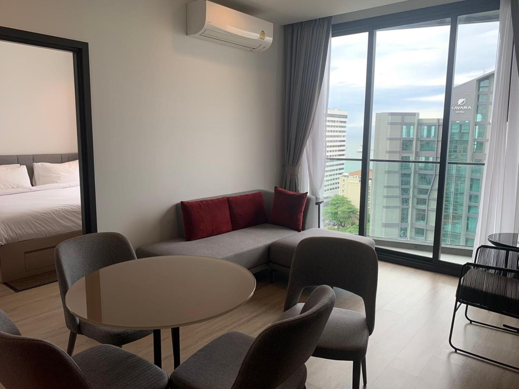 Edge Super Apartment